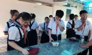 TP HCM dự kiến cấm học sinh dùng điện thoại ở trường TP HCM dự kiến cấm học sinh dùng điện thoại ở trường