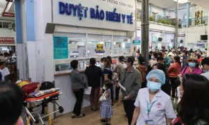 Hàng chục nghìn người TP HCM tiếp tục được hỗ trợ đóng BHYT Hàng chục nghìn người TP HCM tiếp tục được hỗ trợ đóng BHYT